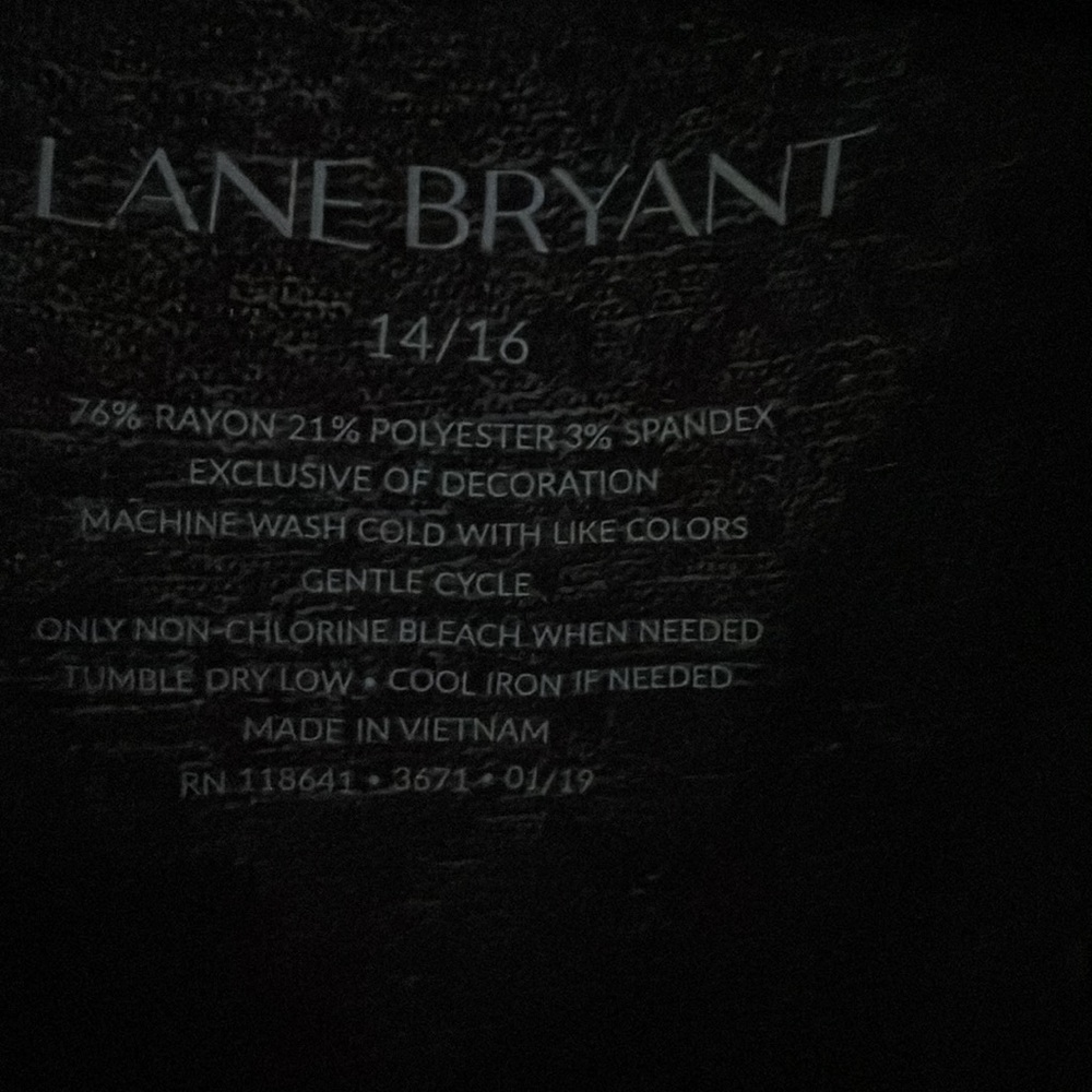 Lane Bryant size 14/16 olive marled short sleeve knit top. - Picture 2 of 5